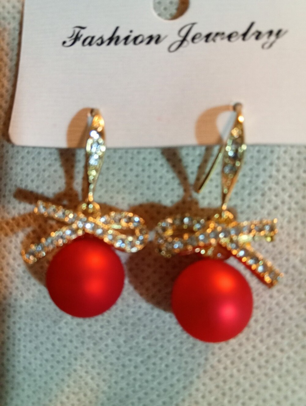Fashion Jewelry Gold Bow Earrings with Red Baubles
